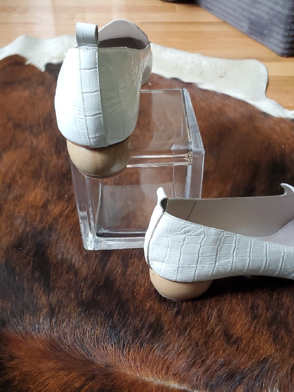 Jeffrey Campbell White Croc-Embossed Pointed Loafers - Picture 3 of 5